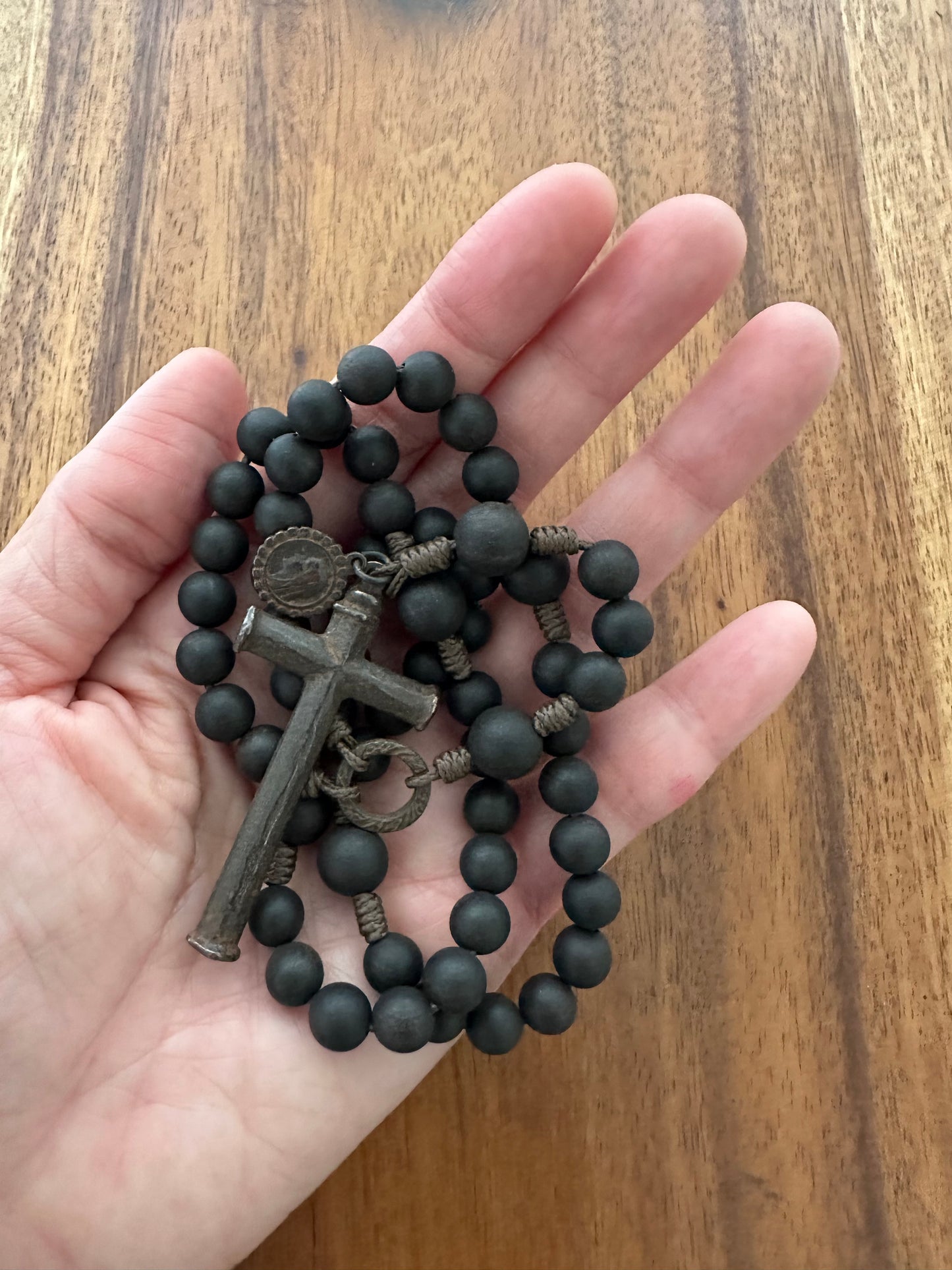 Our Lady of Lourdes Rosary, Medium